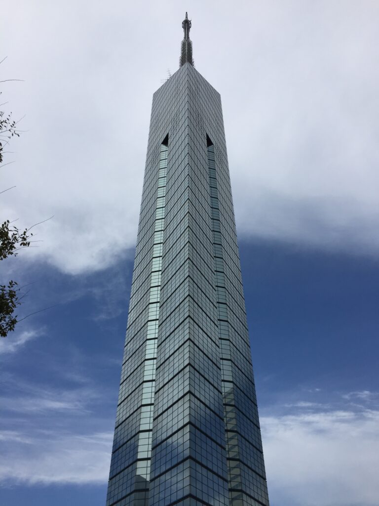 福岡タワー　正面